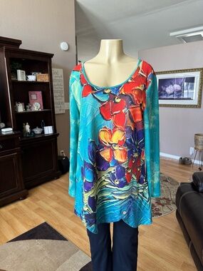 Radzoli bluish/green colorful long sleeve scoop neck tunic-size XL